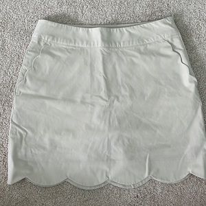 Gently Used - Vineyard Vines Khaki Golf Skort
